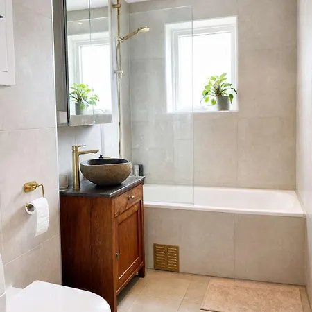 Mb11 - 2br Spacious Apartamento